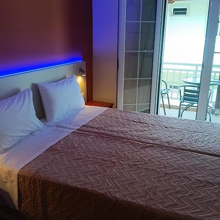 לפטוקריה Oasis Blue Inn מראה חיצוני תמונה