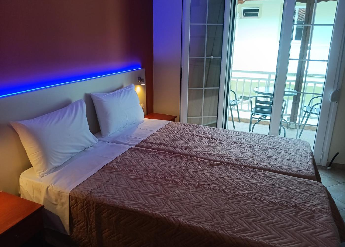 לפטוקריה Oasis Blue Inn מראה חיצוני תמונה