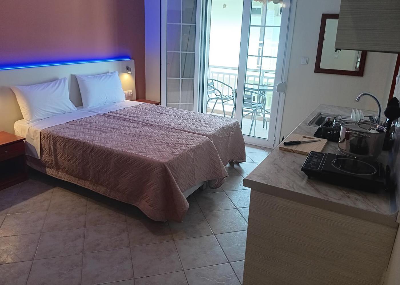 לפטוקריה Oasis Blue Inn מראה חיצוני תמונה